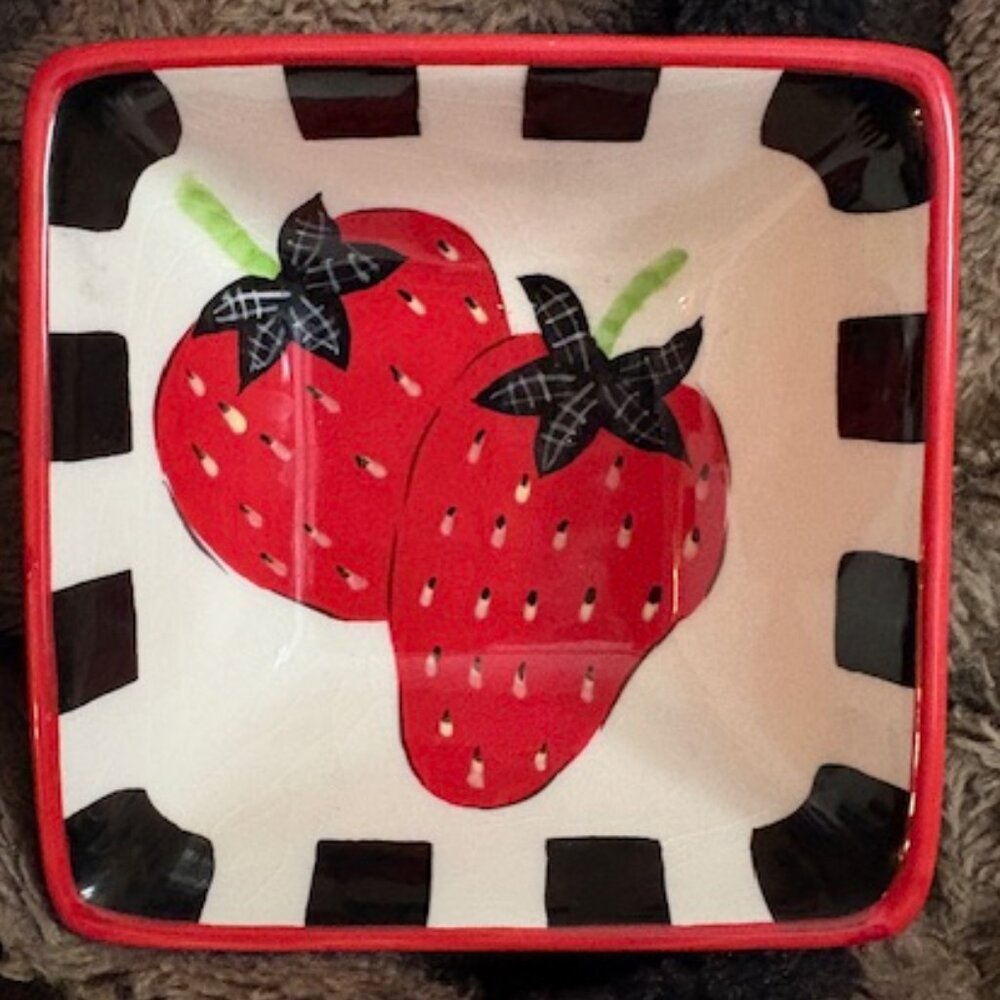 Mainstreet Collection Hand-Painted Strawberry Dip Snack Fruit Dish Trinket Bowl